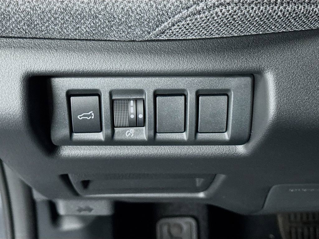 New 2026 Subaru Outback Limited AWD/4WD image 6