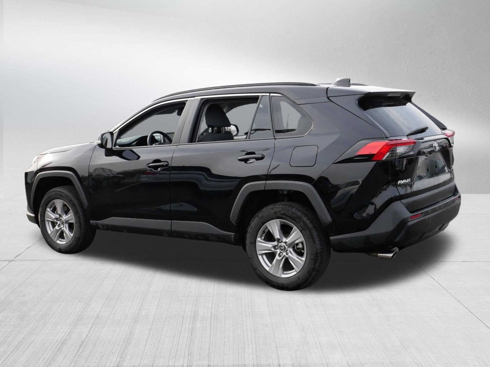 Certified 2025 Toyota RAV4 XLE FWD image 4