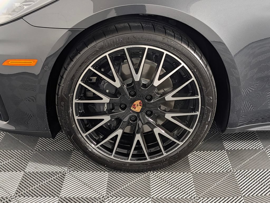 New 2026 Porsche Panamera 4 AWD/4WD image 11