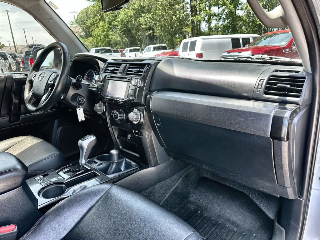 Used 2017 Toyota 4Runner TRD Pro AWD/4WD image 28