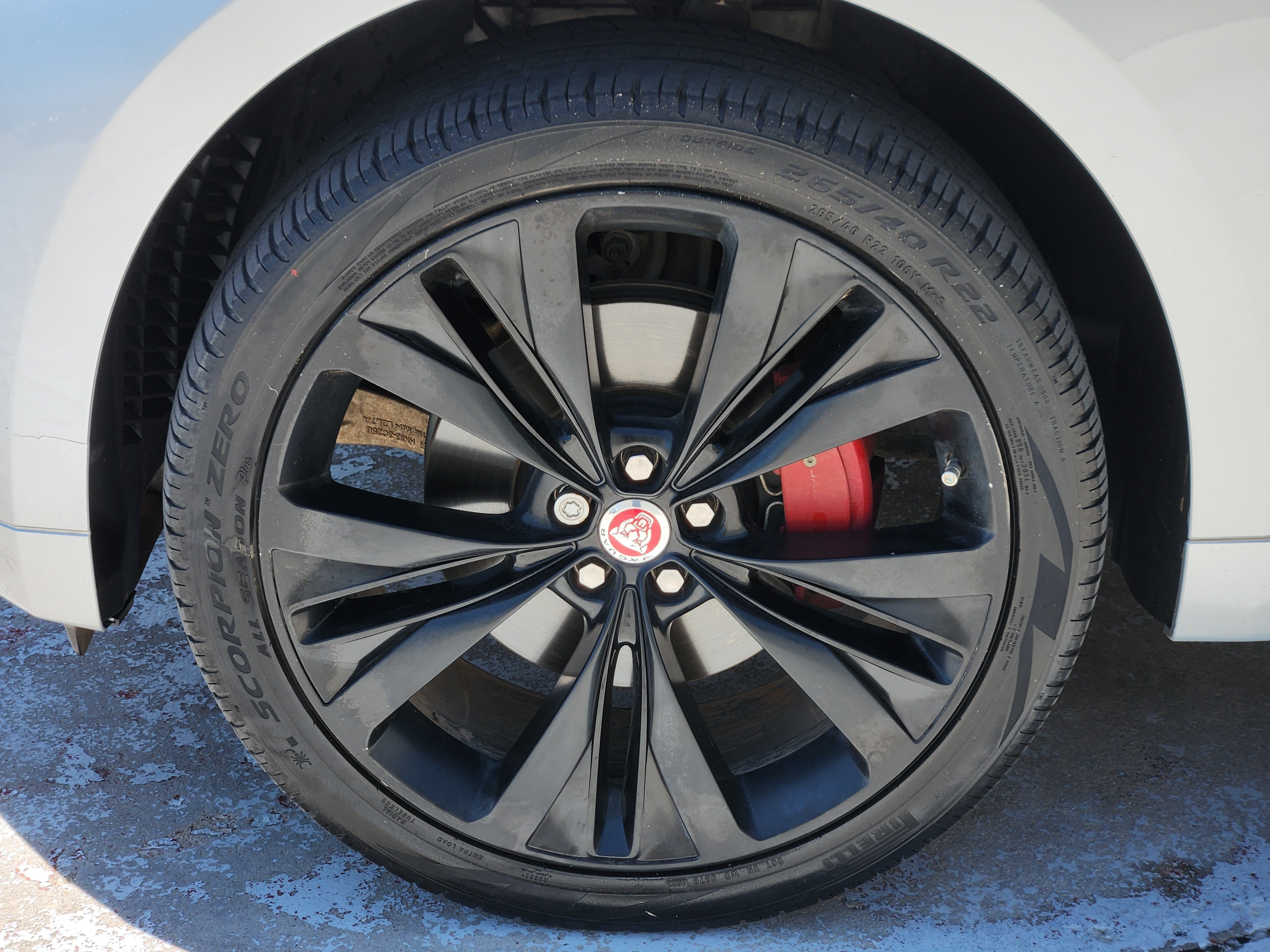 Used 2017 Jaguar F-PACE S AWD/4WD image 13