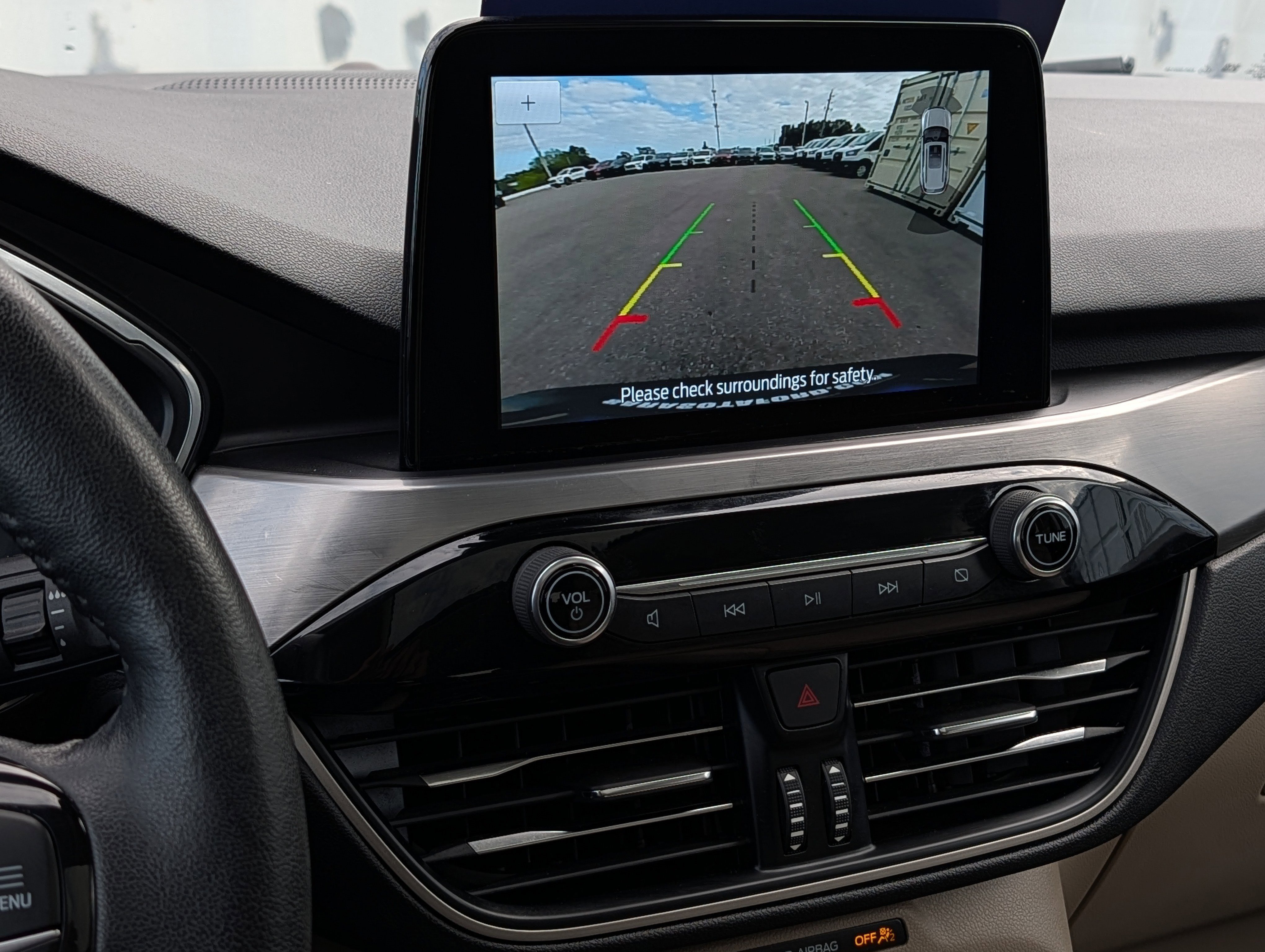 Certified 2021 Ford Escape Titanium image 31