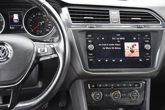 Used 2018 Volkswagen Tiguan SE FWD image 11