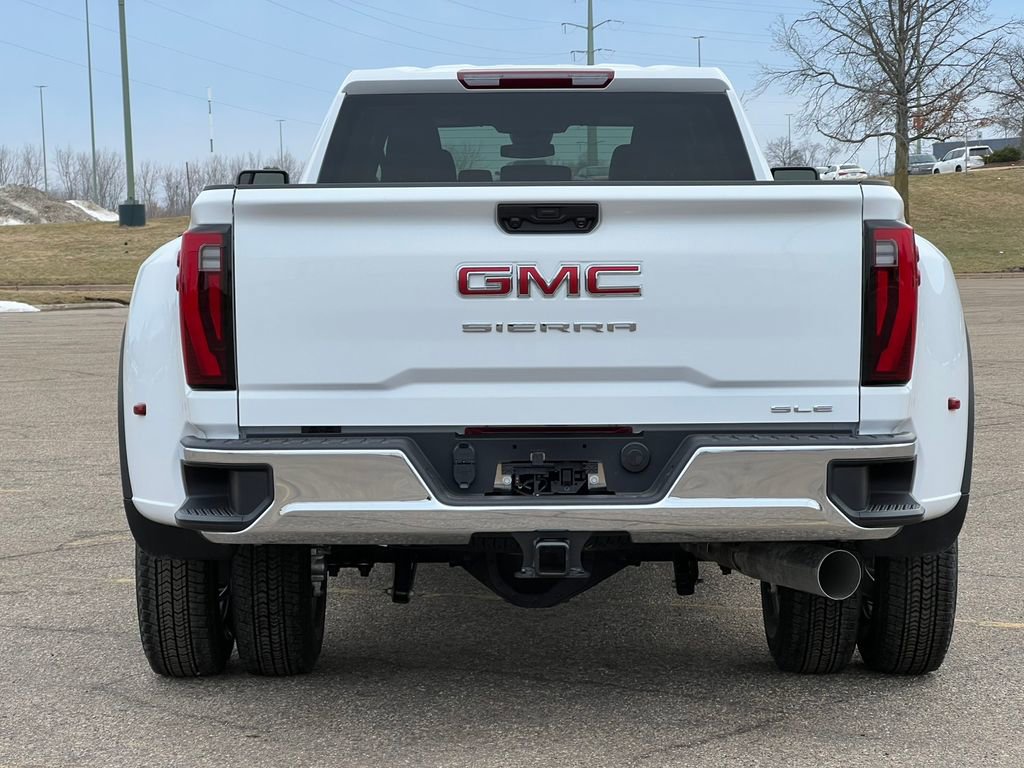 New 2026 GMC Sierra 3500 SLE w/ SLE Value Package image 47
