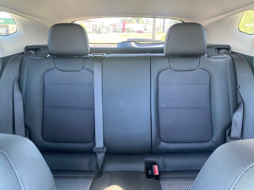 Used 2025 Chevrolet Trax LT w/ LT Convenience Package FWD image 25