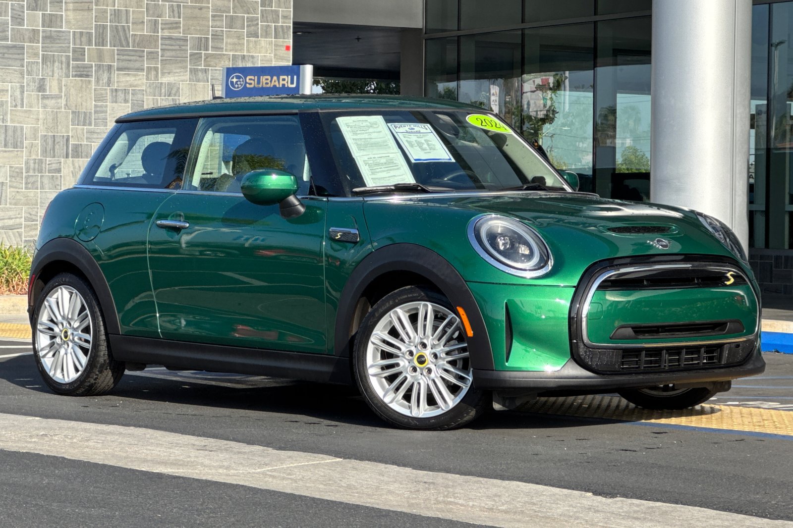 Used 2024 MINI Cooper SE FWD image 2