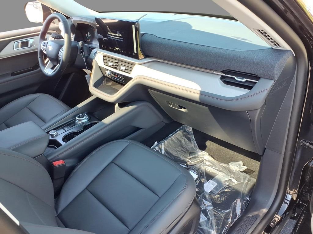 New 2026 Ford Explorer Active AWD/4WD image 11
