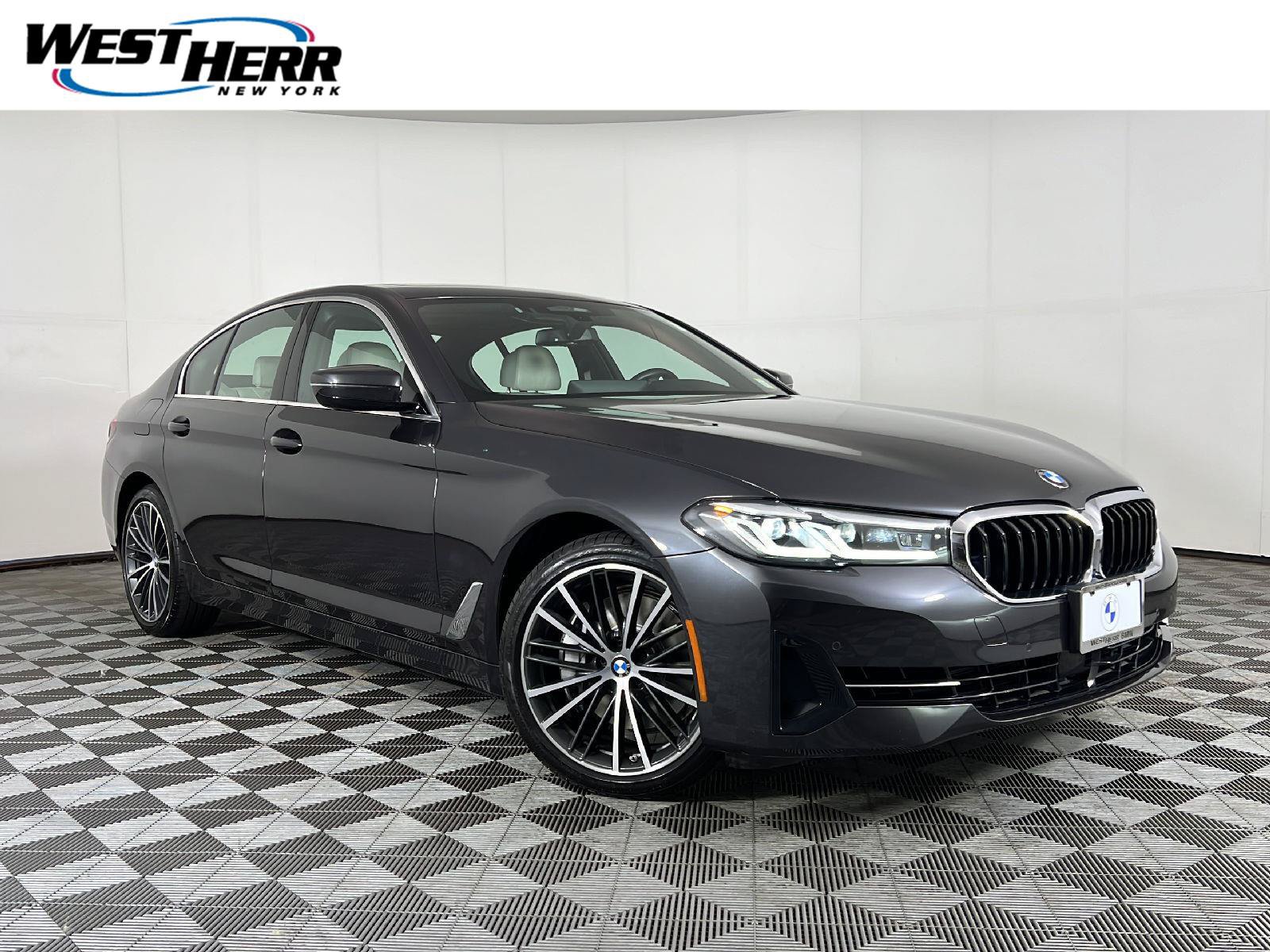 Used 2022 BMW 540i xDrive w/ Premium Package AWD/4WD image 1