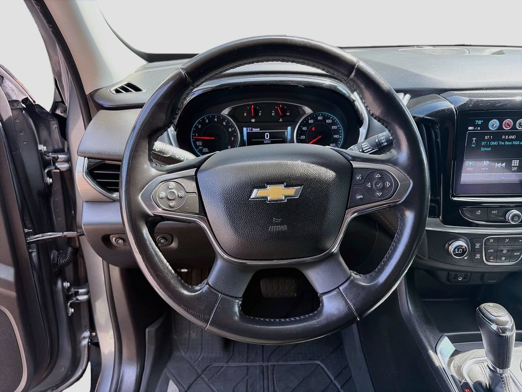 Used 2019 Chevrolet Traverse LT w/ LT Premium Package FWD image 11