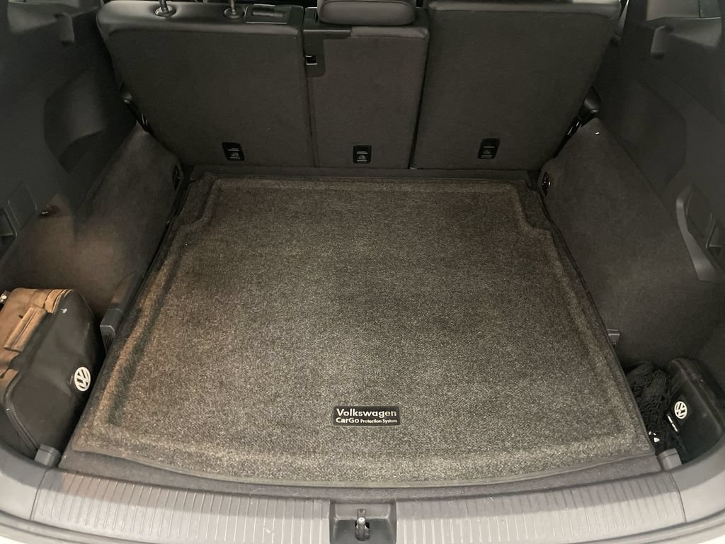 Used 2019 Volkswagen Tiguan SEL Premium R-Line AWD/4WD image 21