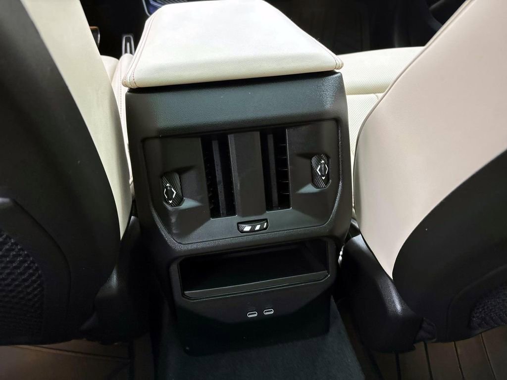 New 2025 BMW X3 xDrive30i w/ M Sport Package image 32