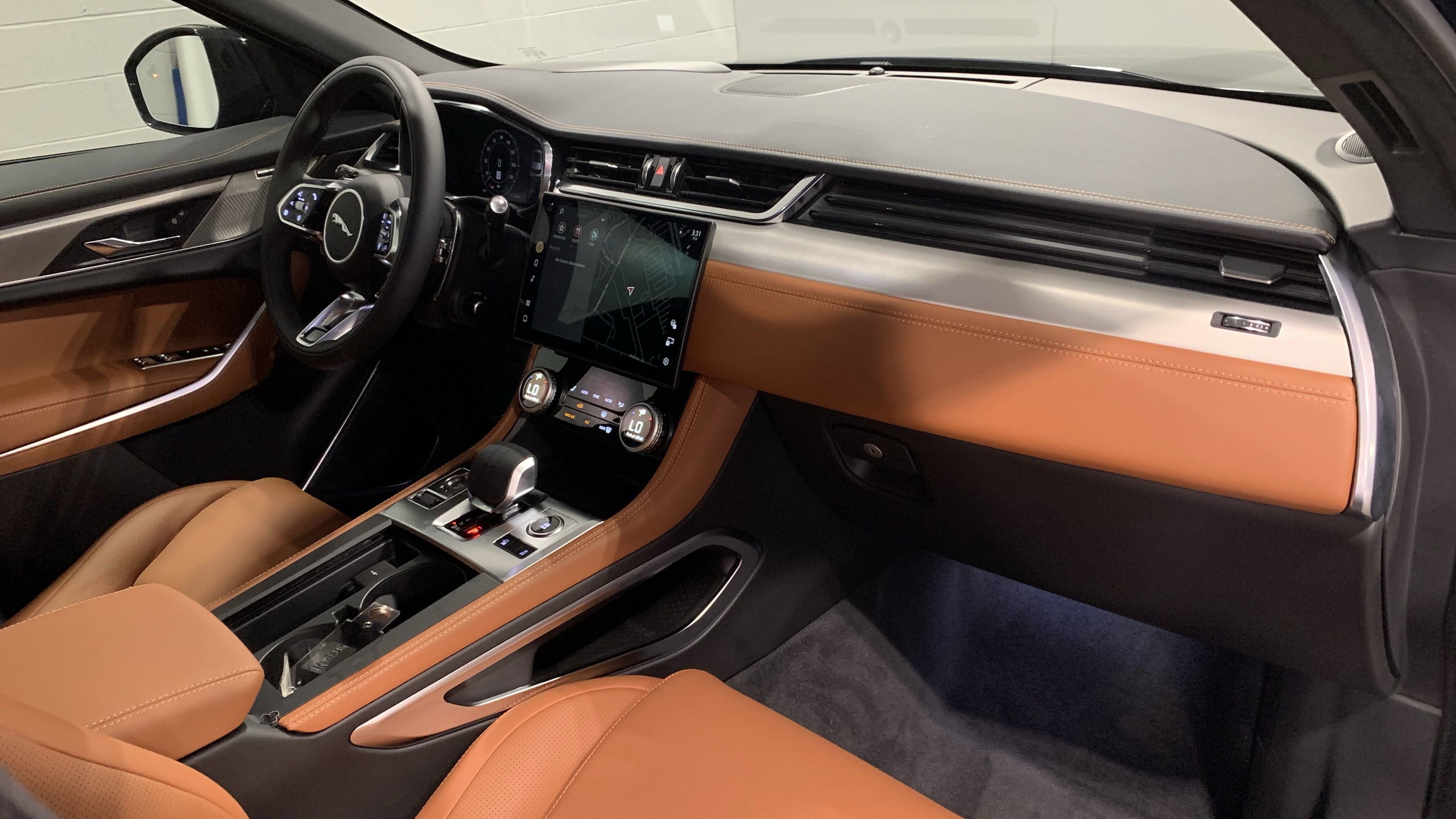 Used 2026 Jaguar F-PACE R-Dynamic S image 4