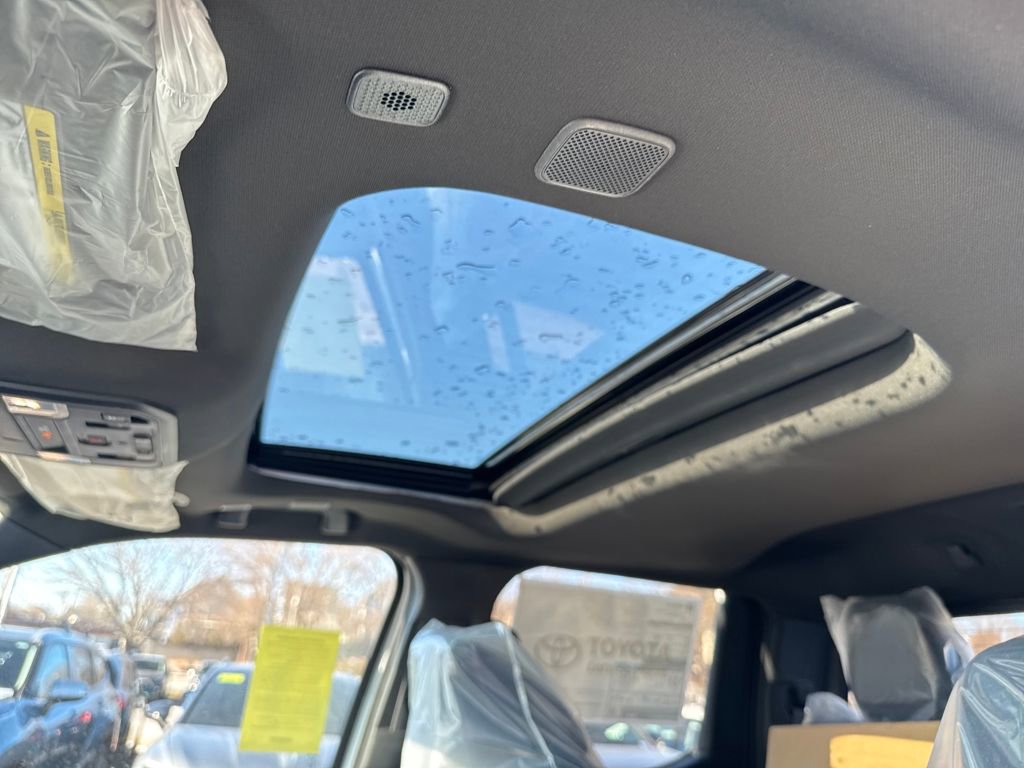 New 2025 Toyota Tacoma TRD Off-Road image 19