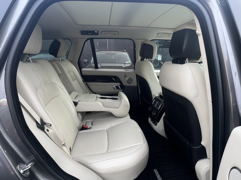 Used 2019 Land Rover Range Rover HSE image 42