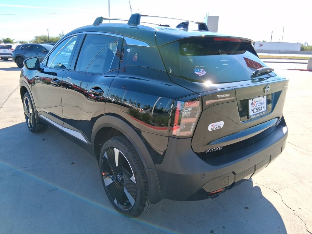 New 2026 Nissan Kicks SR w/ Cold Weather Package image 4