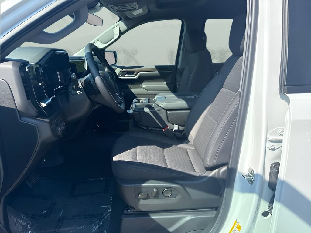 Used 2026 Chevrolet Silverado 1500 RST AWD/4WD image 9