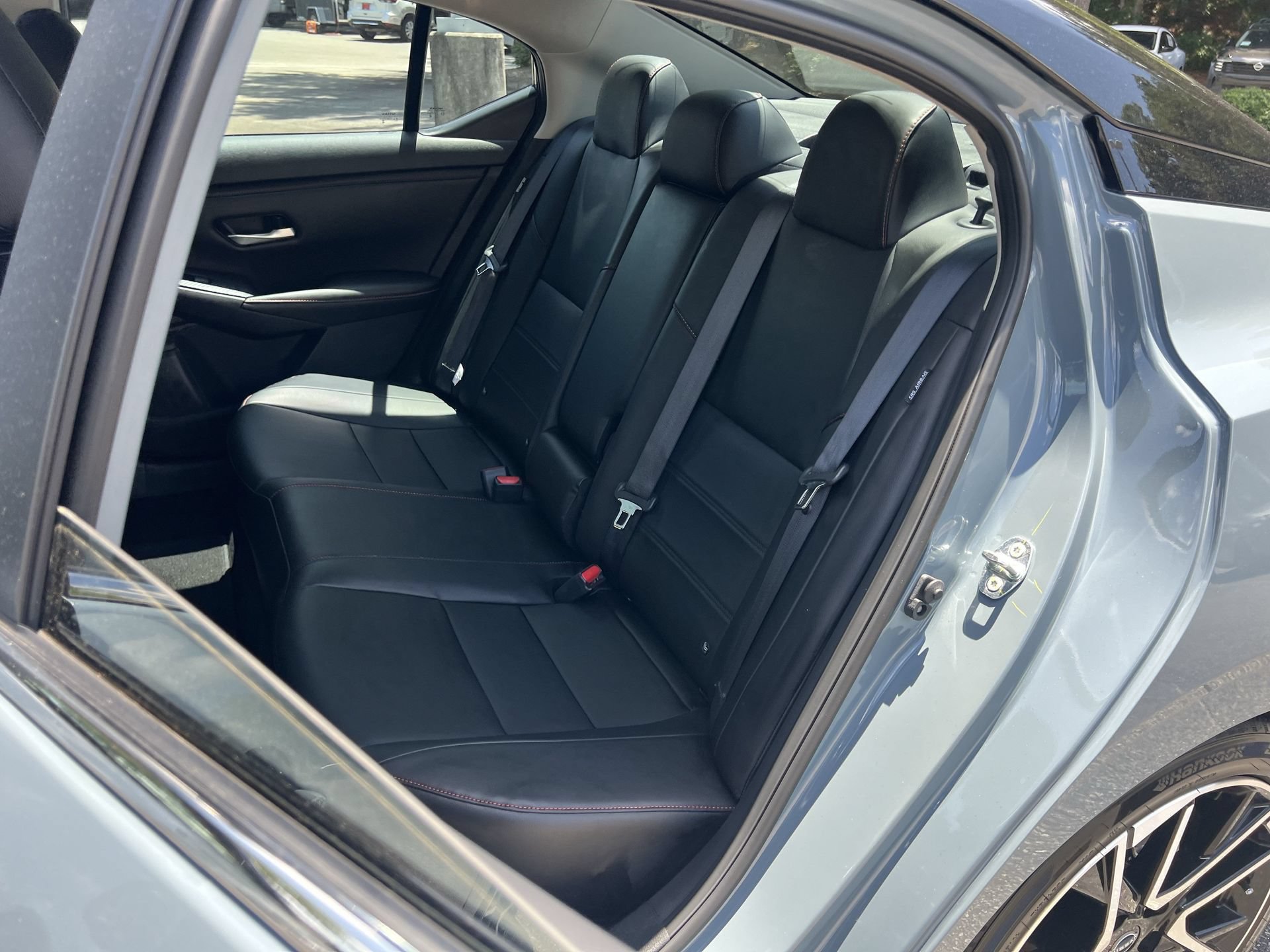 Used 2025 Nissan Sentra SR w/ SR Premium Package FWD image 18