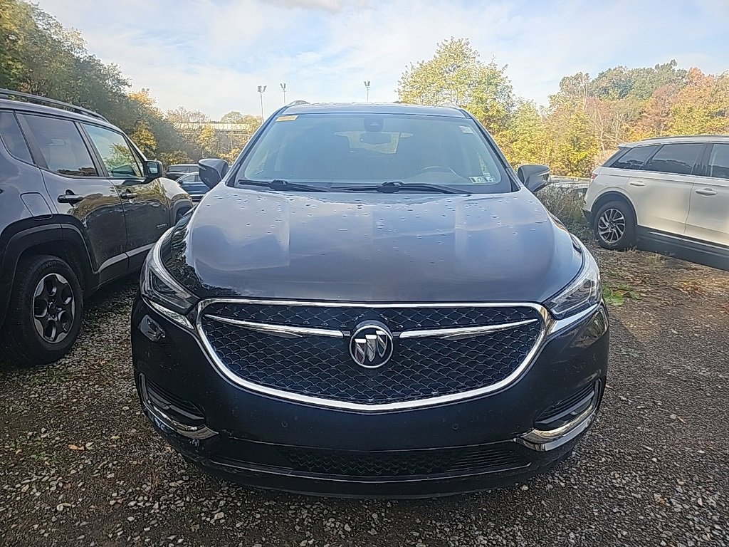 Used 2018 Buick Enclave Avenir w/ Avenir Technology Package image 2
