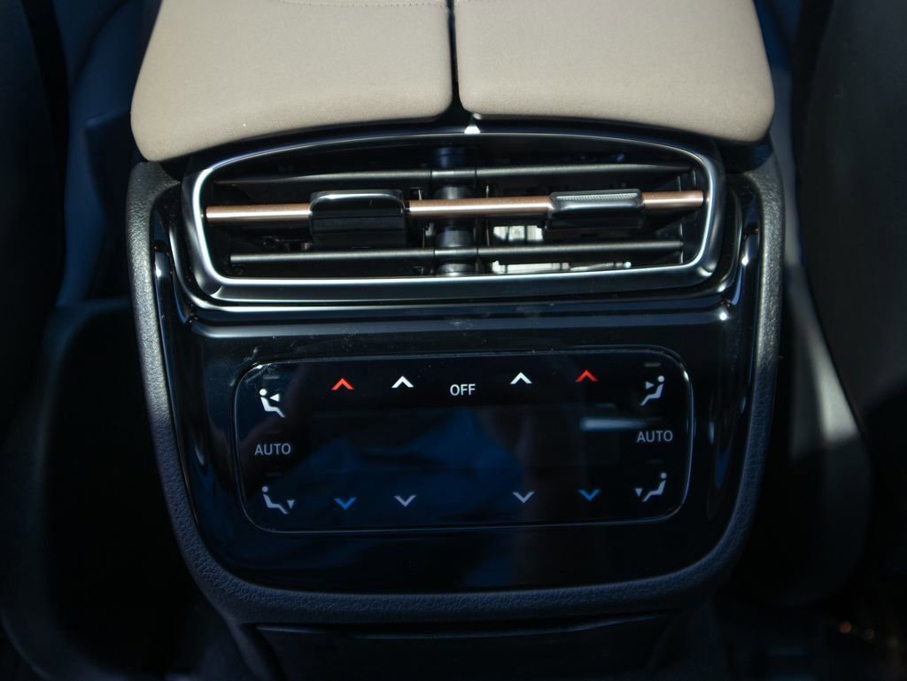 Used 2023 Mercedes-Benz EQS 580 4MATIC Sedan image 38