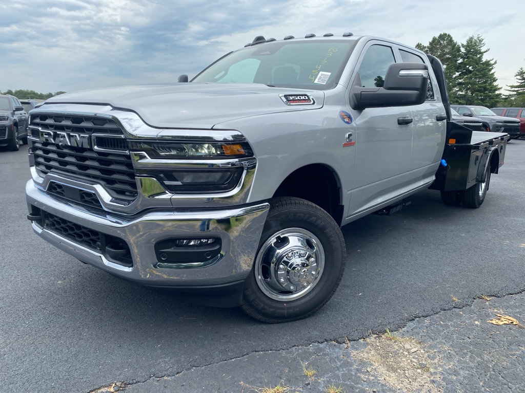 New 2026 RAM 3500 Tradesman w/ Chrome Appearance Group A