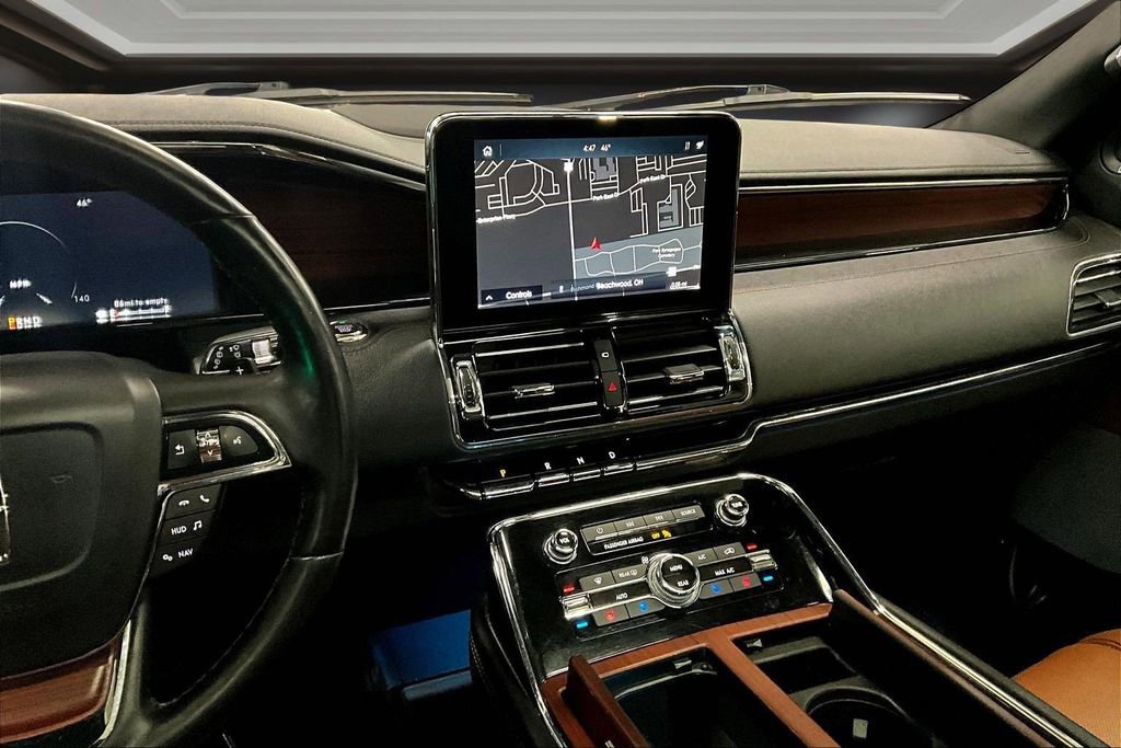 Used 2021 Lincoln Navigator L Reserve w/ Luxury Package image 9