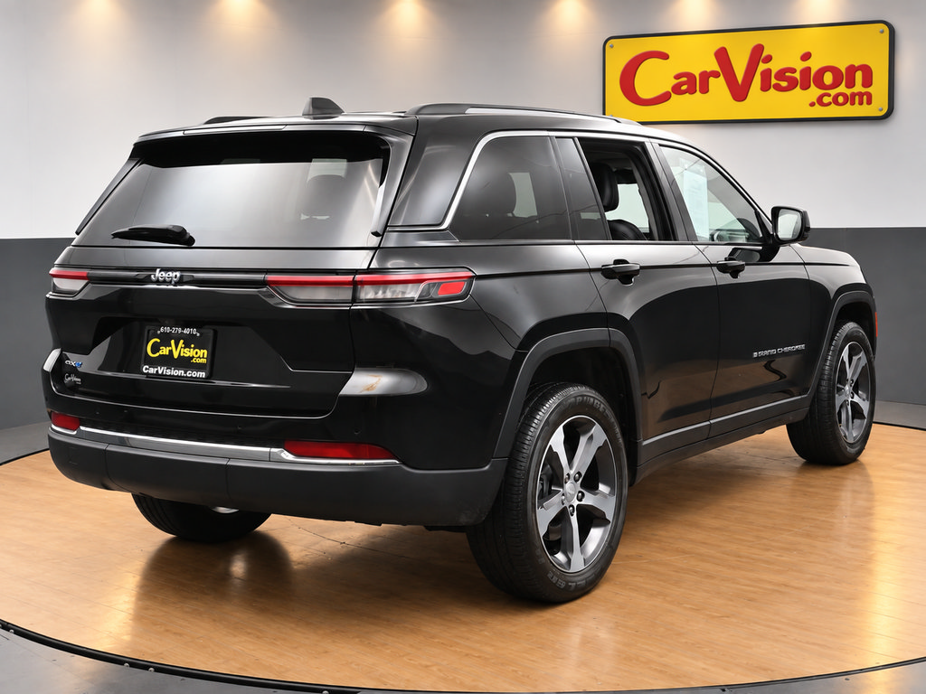 Used 2023 Jeep Grand Cherokee 4WD 4xe image 4