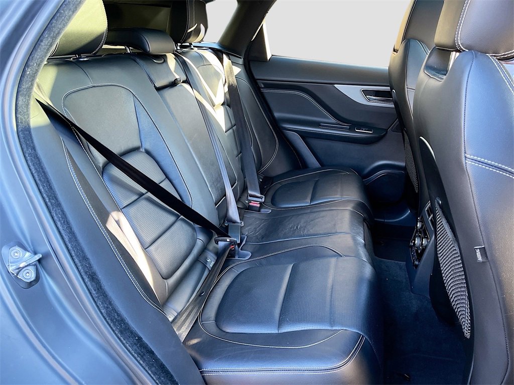 Used 2019 Jaguar F-PACE S image 29
