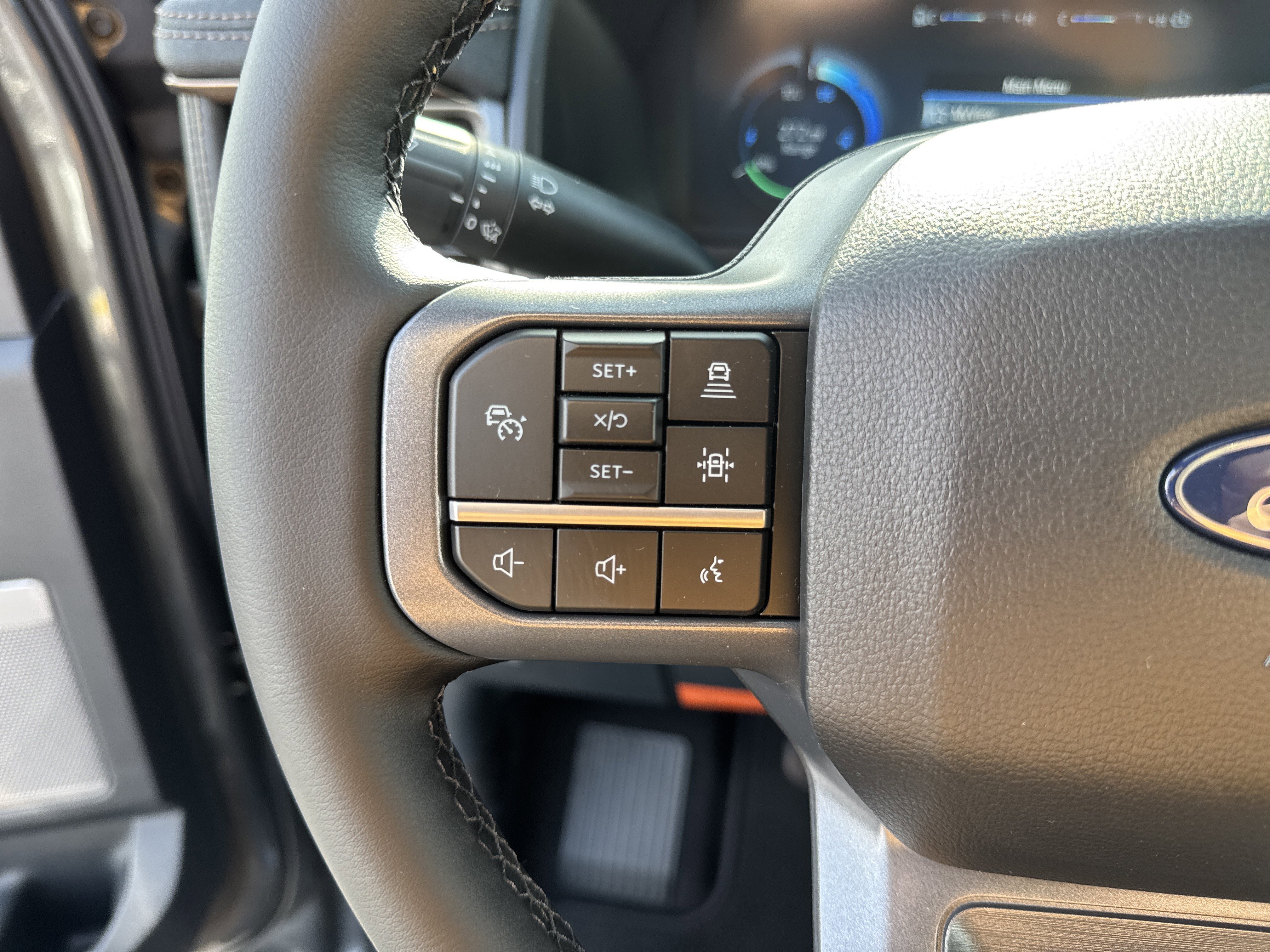 New 2025 Ford F150 Lightning Lariat image 27