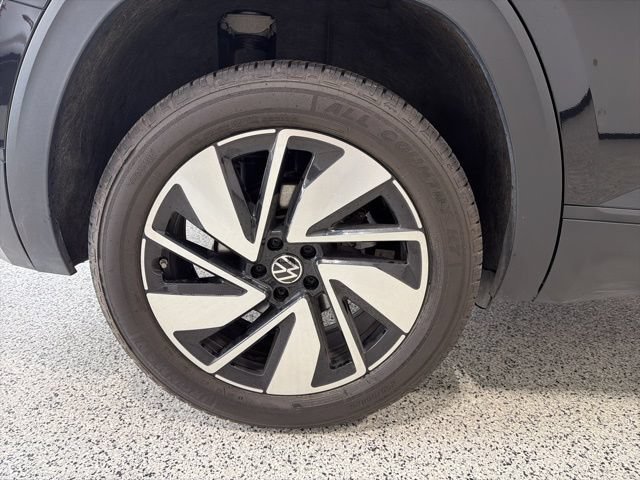 Used 2024 Volkswagen Atlas SE AWD/4WD image 40