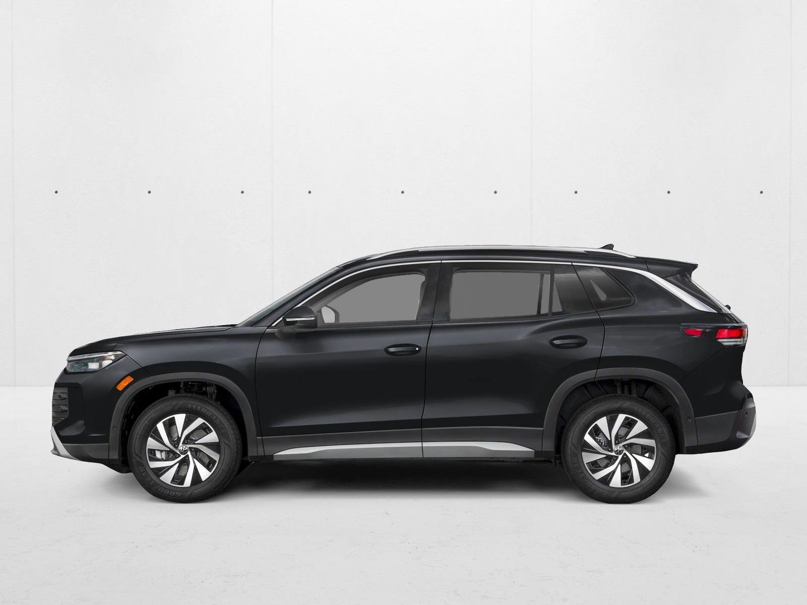 New 2026 Volkswagen Tiguan S FWD image 3