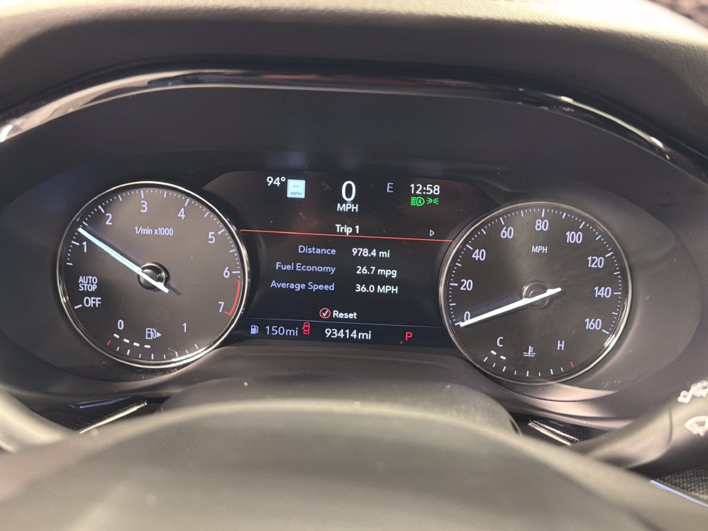 Used 2022 Buick Envision Essence w/ Technology Package I FWD image 33