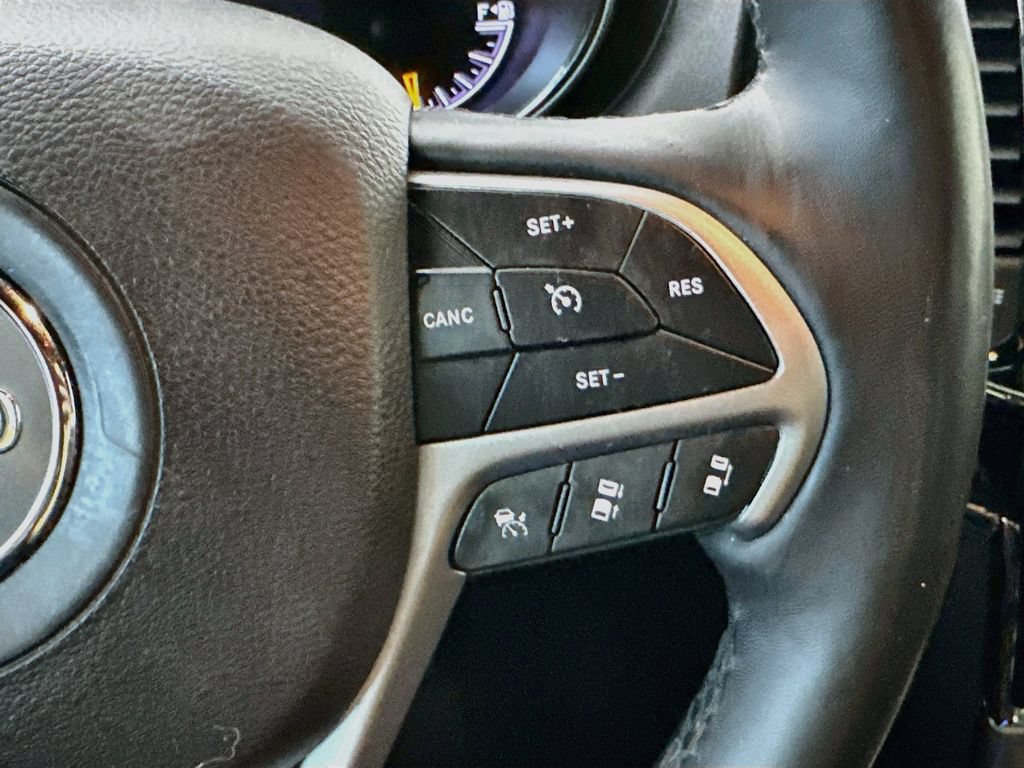 Used 2020 Jeep Grand Cherokee High Altitude AWD/4WD image 27