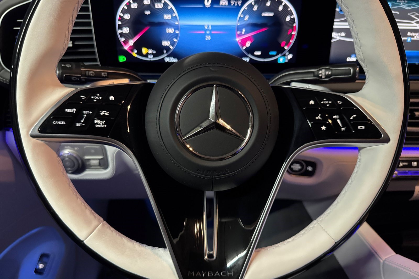 Used 2026 Mercedes-Benz Maybach GLS 600 4MATIC image 11