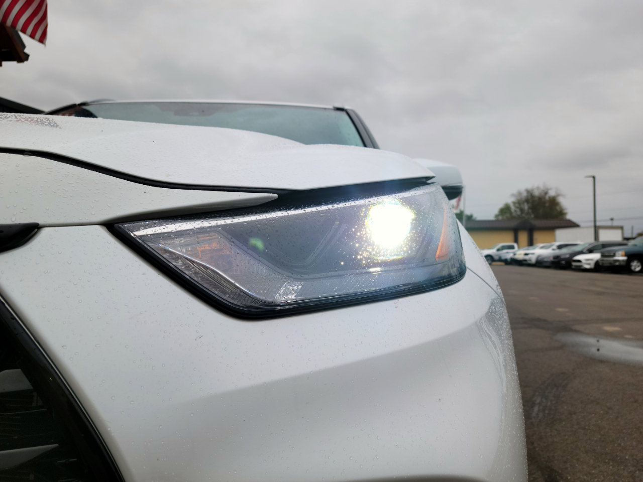 Used 2023 Toyota Highlander XLE image 26