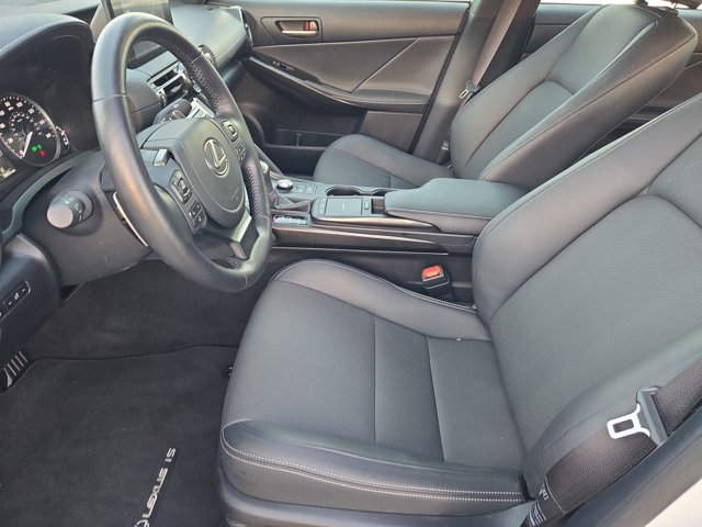 Used 2025 Lexus IS 350 F Sport RWD image 14