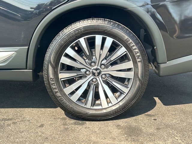 Used 2019 Mitsubishi Outlander SE image 27