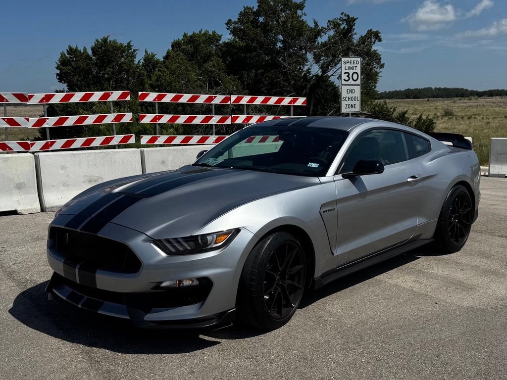 Used 2020 Ford Mustang Shelby GT350 w/ Technology Package RWD image 10