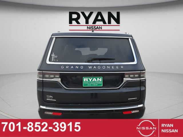 Used 2023 Jeep Grand Wagoneer Series II AWD/4WD image 4