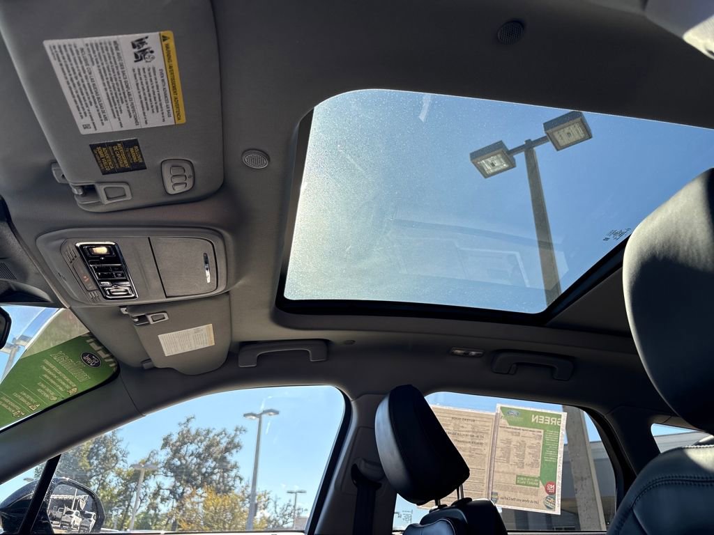 Used 2021 Lincoln Corsair AWD w/ Premium Package image 9