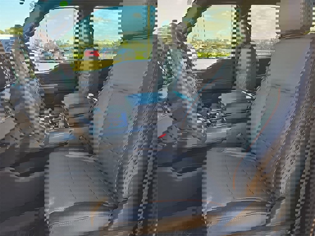 New 2025 Ford F150 Lariat w/ Equipment Group 501A Mid image 15