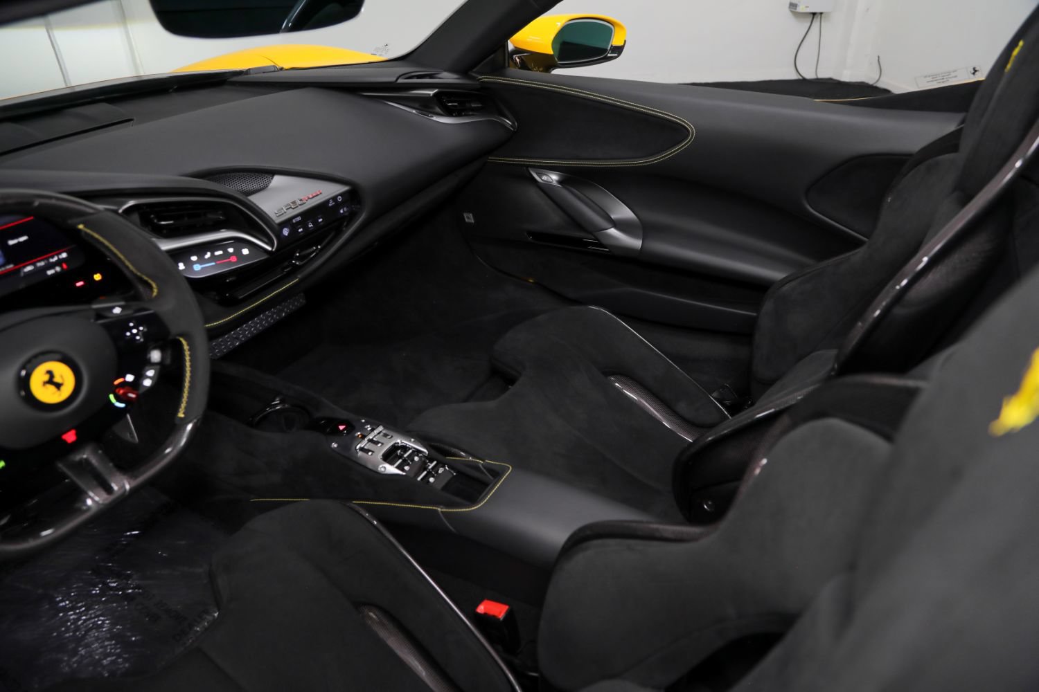 Used 2025 Ferrari SF90 Spider AWD/4WD image 50