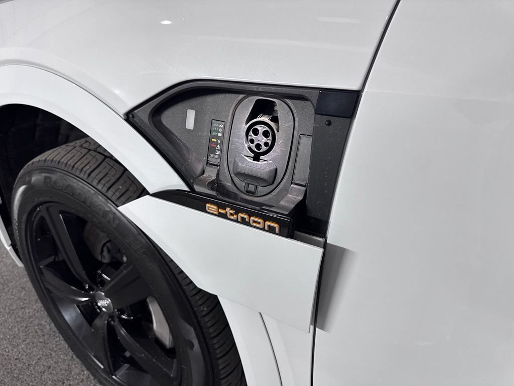 Used 2019 Audi e-tron Premium Plus w/ Cold Weather Package AWD/4WD image 19