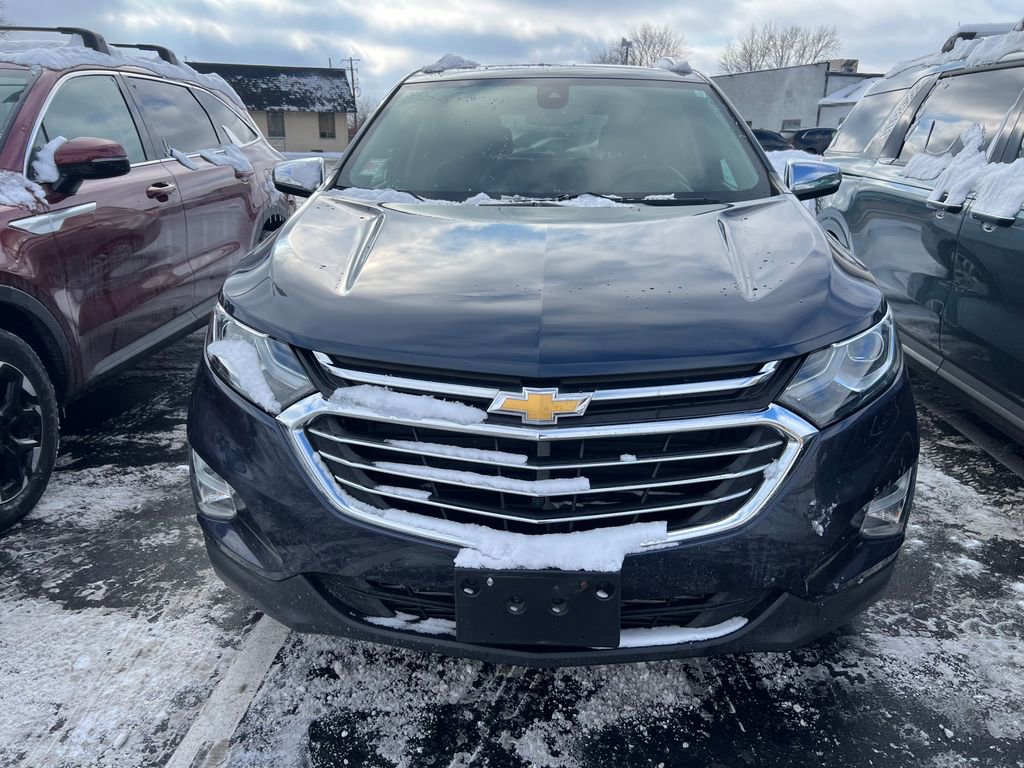 Used 2018 Chevrolet Equinox Premier image 2
