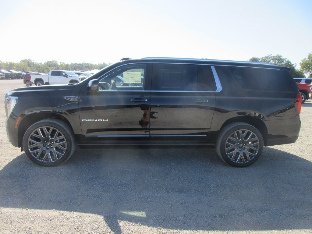 New 2026 GMC Yukon XL Denali Ultimate image 8
