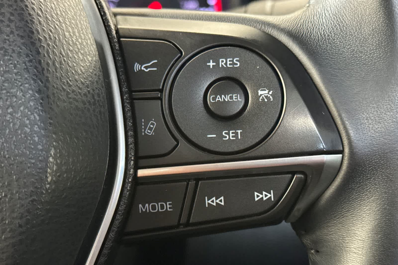 Used 2018 Toyota Camry XSE w/ Audio Package FWD image 25