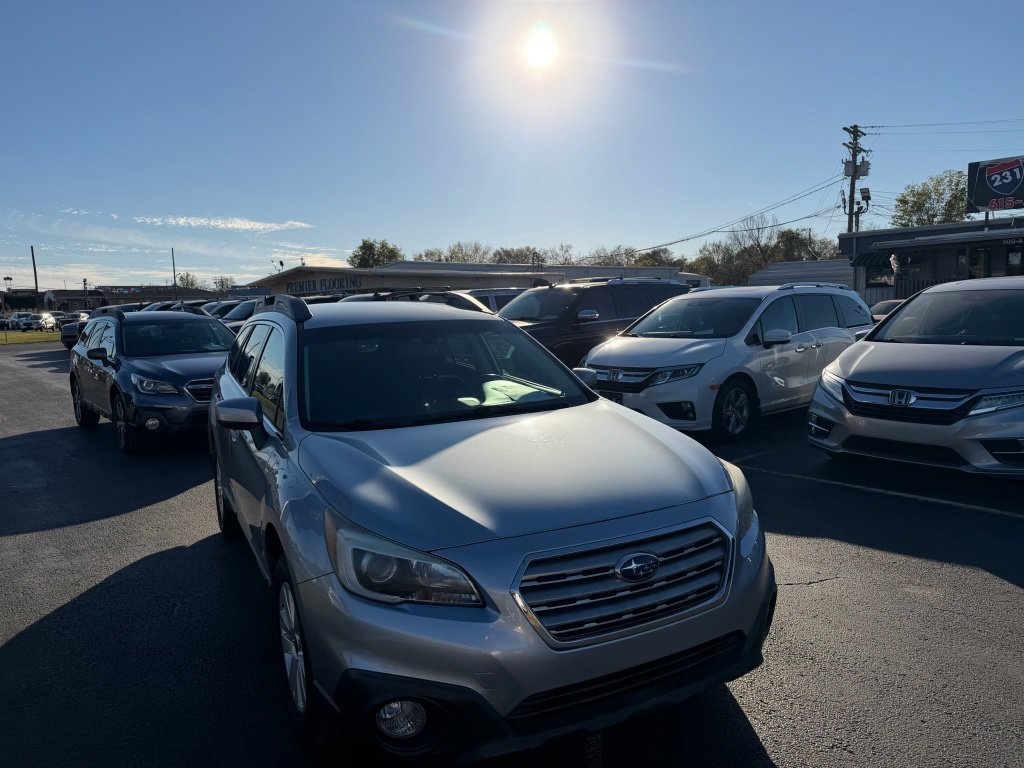 Used 2015 Subaru Outback 2.5i Premium AWD/4WD image 1