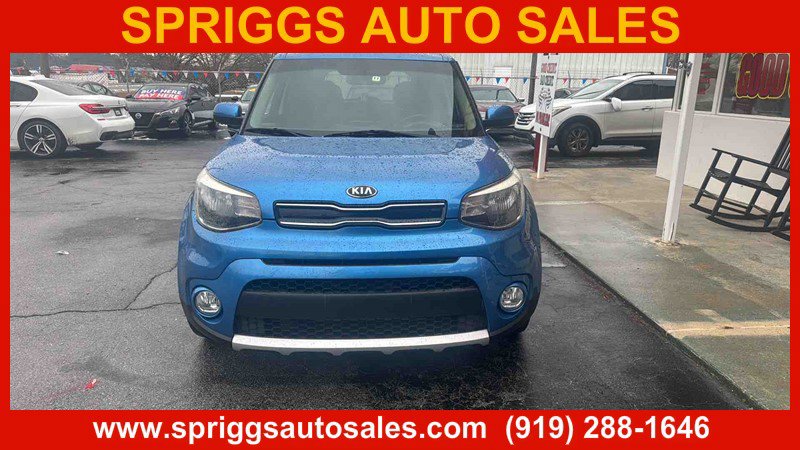 Used 2018 Kia Soul + FWD image 2