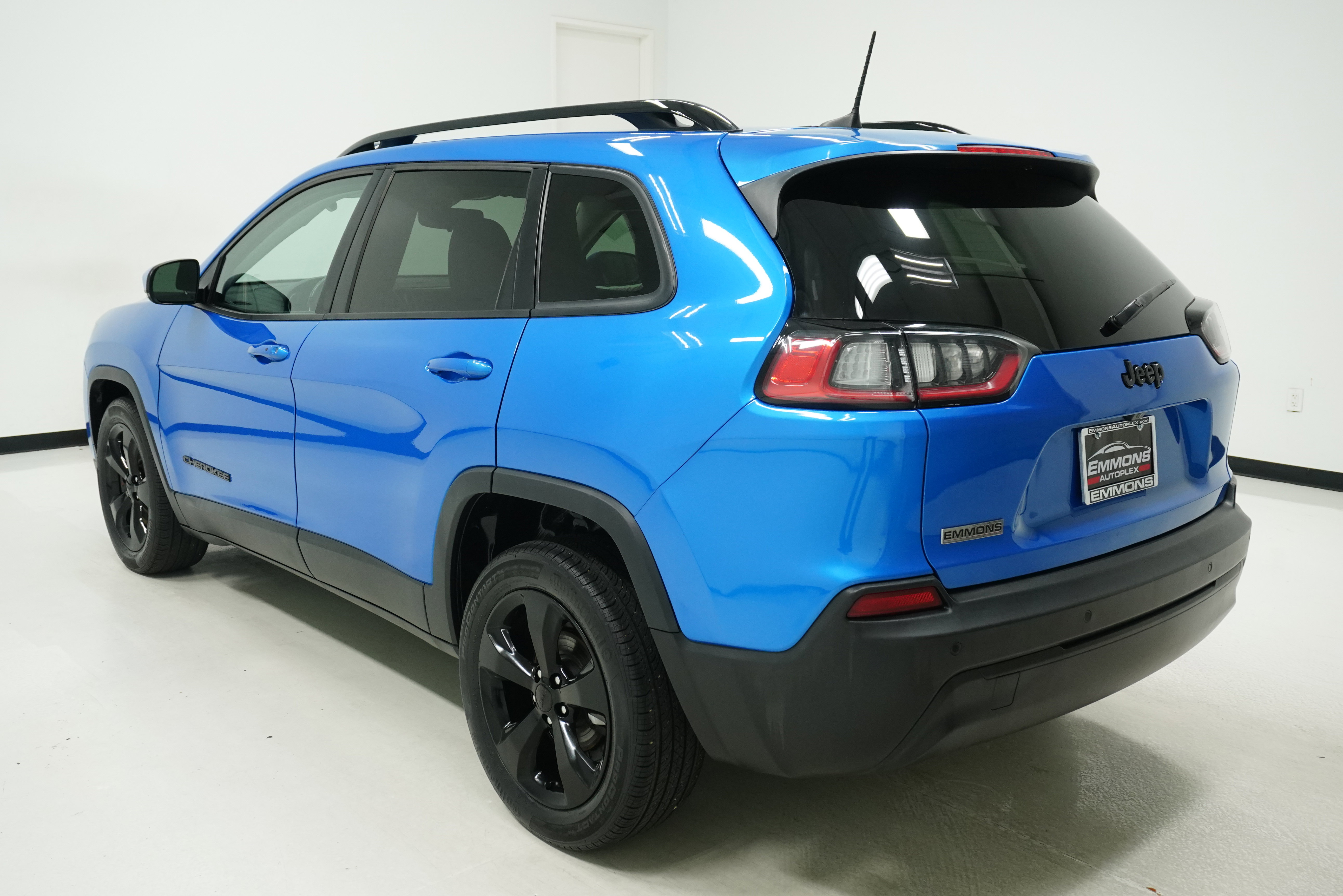 Used 2021 Jeep Cherokee Latitude Plus image 5