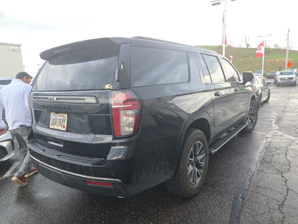 Used 2021 Chevrolet Suburban Z71 w/ Rear Media and Nav Package AWD/4WD image 4