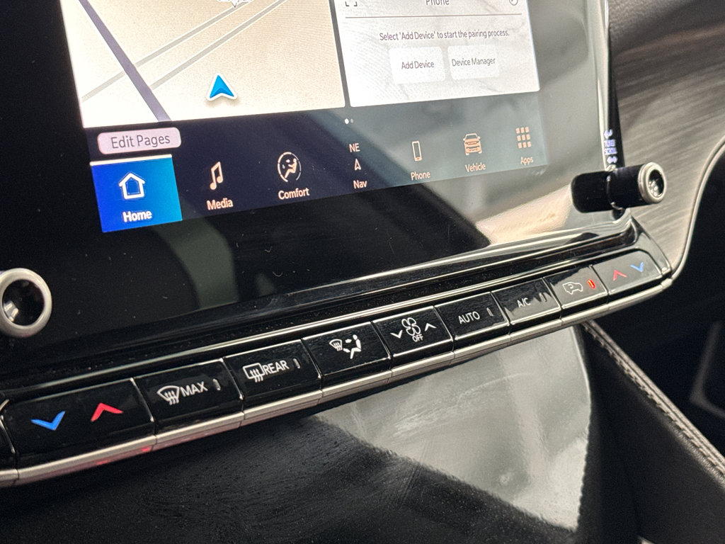 Used 2024 Jeep Wagoneer Series II image 29